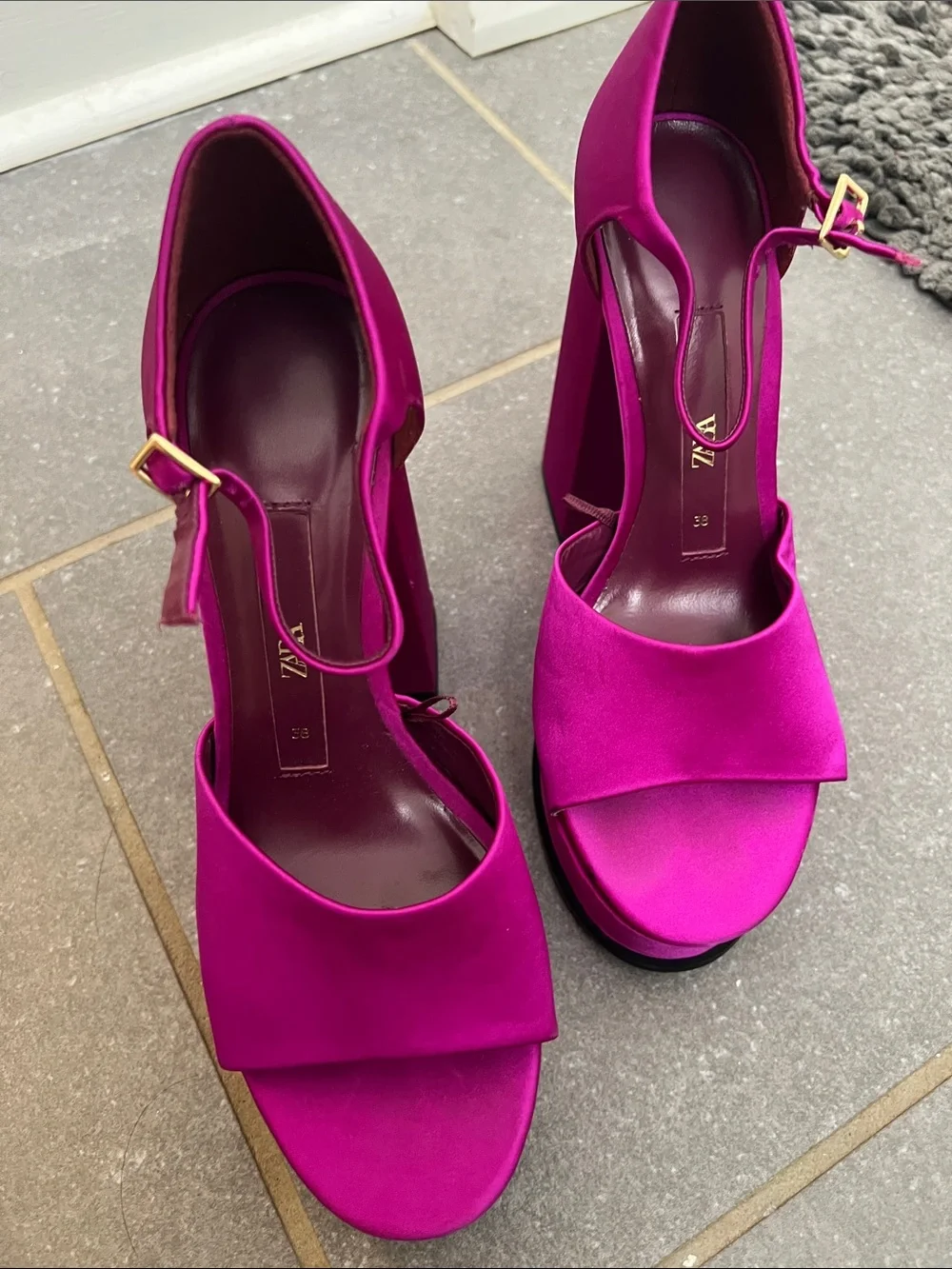 Zara fuchsia satin